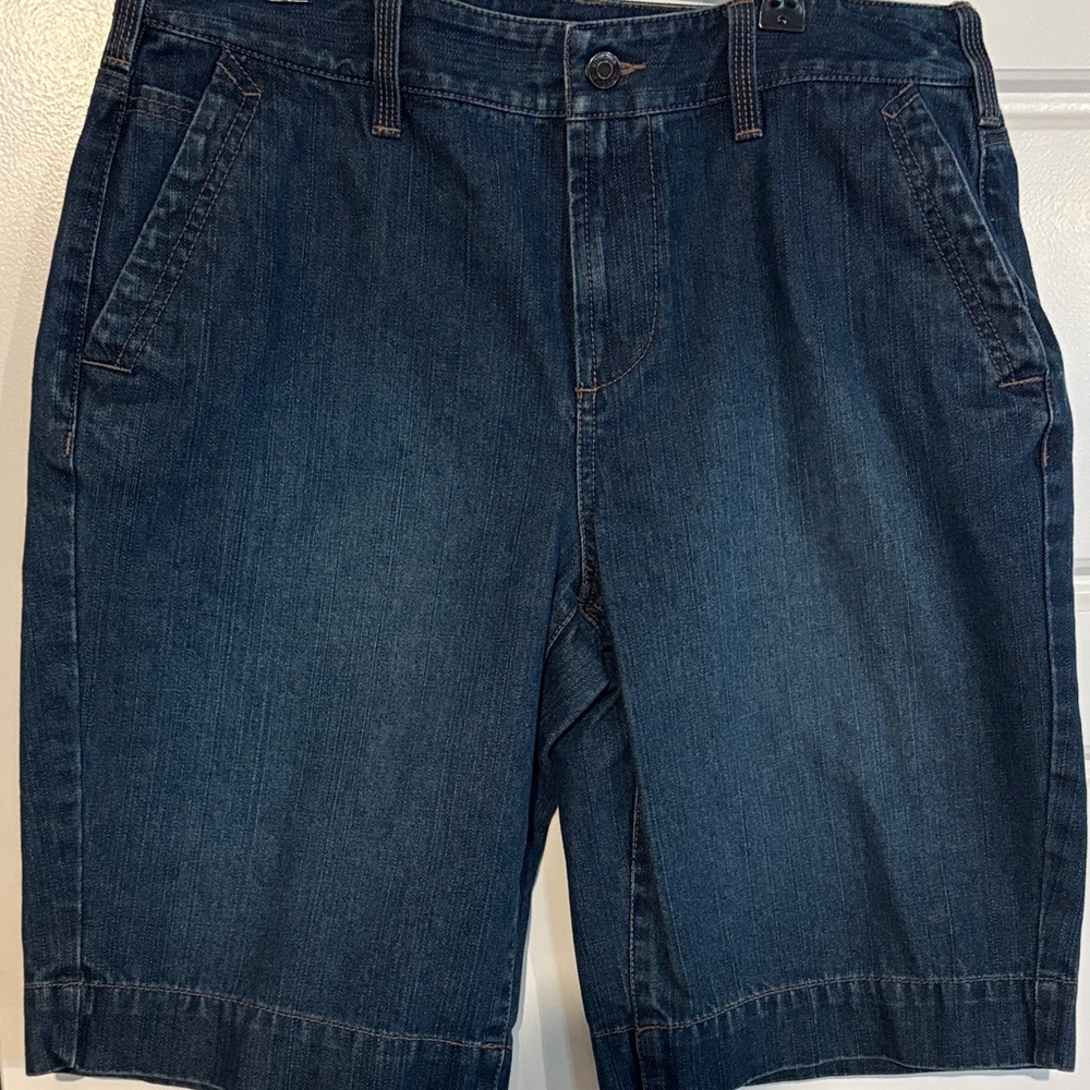 Women’s Sonoma, Capri blue Jean pant (calf) Sz12 New 5 pkt slit front slit